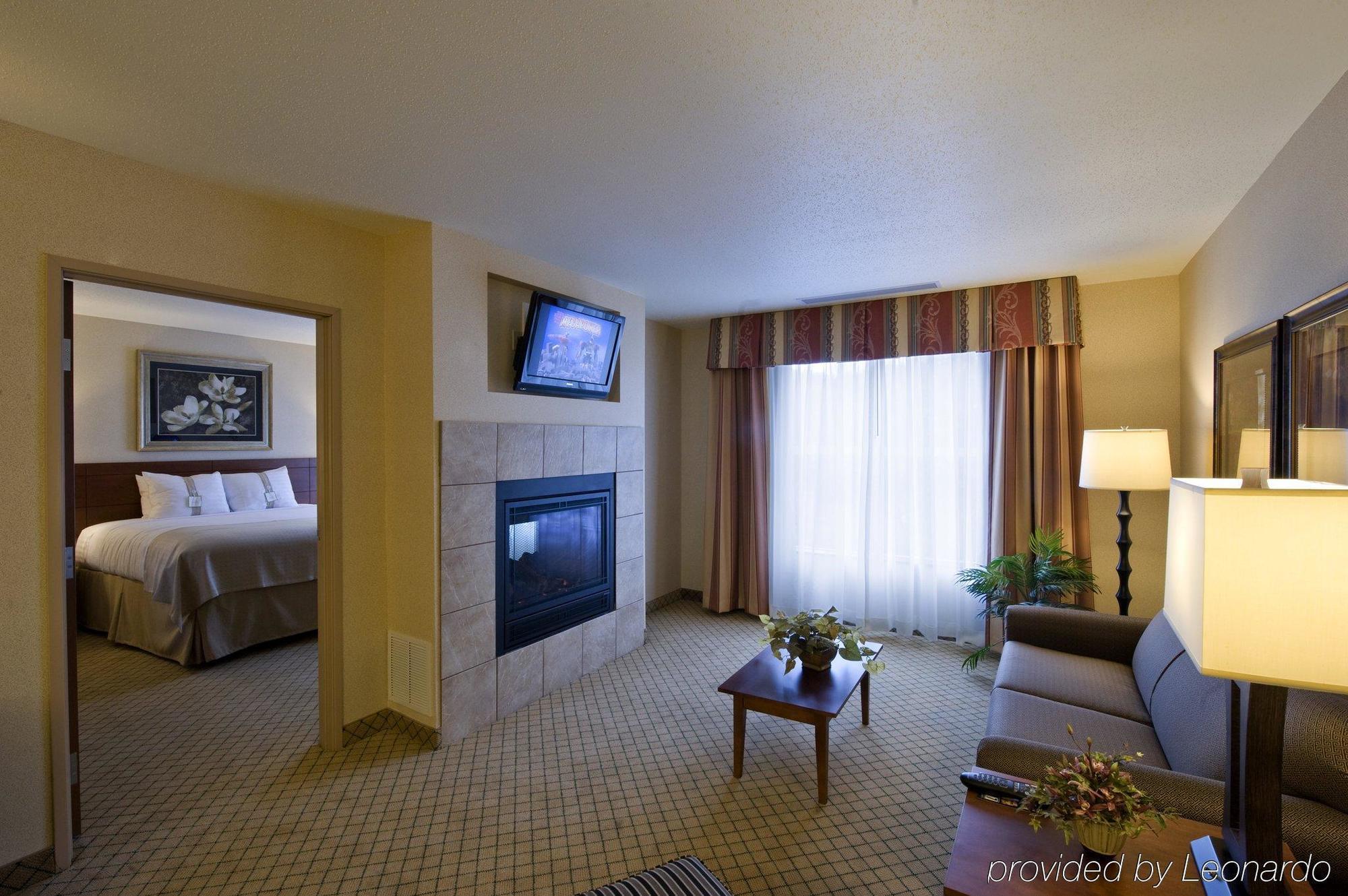 Holiday Inn Purdue - Fort Wayne By Ihg Zewnętrze zdjęcie